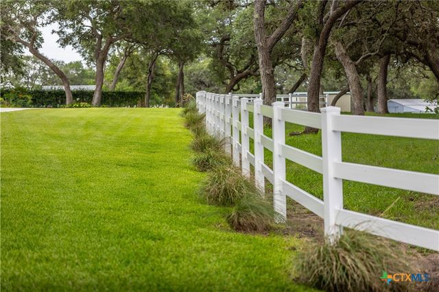 7209 US Highway 87, Cuero, TX 77954