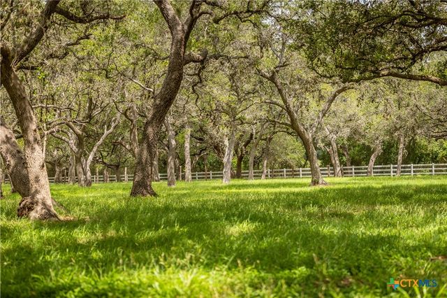 7209 US Highway 87, Cuero, TX 77954