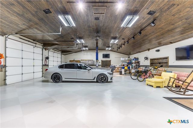 7209 US Highway 87, Cuero, TX 77954