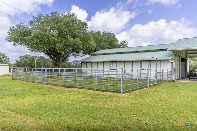7209 US Highway 87, Cuero, TX 77954