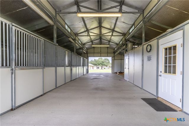 7209 US Highway 87, Cuero, TX 77954