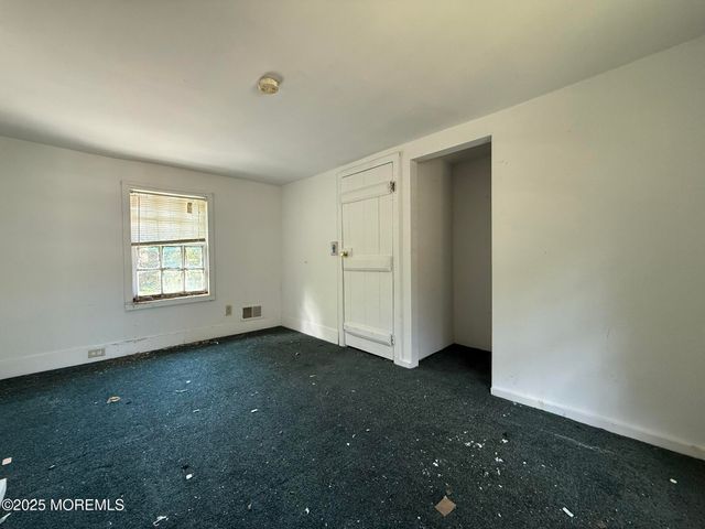 225 Jones Road 104, Barnegat, NJ 08005