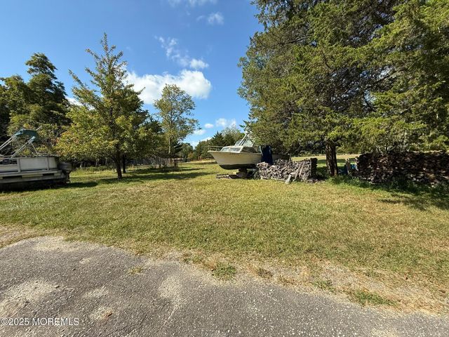225 Jones Road 104, Barnegat, NJ 08005
