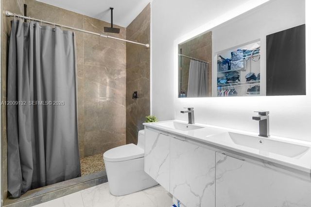 6941 Sheridan St, Hollywood, FL 33024