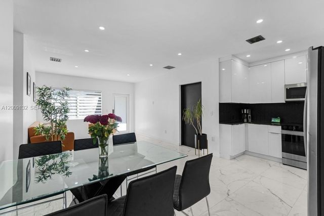 6941 Sheridan St, Hollywood, FL 33024