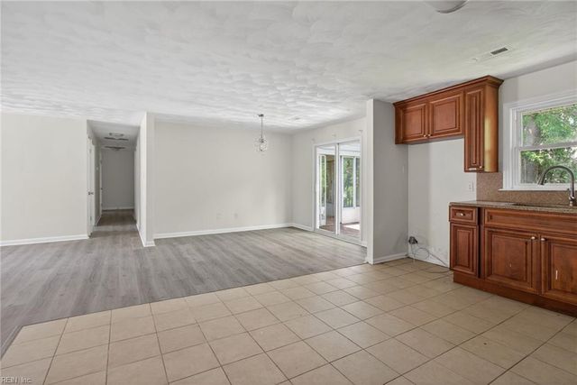 1703 Landsworth ST, Chesapeake, VA 23324