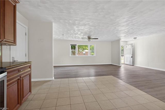 1703 Landsworth ST, Chesapeake, VA 23324
