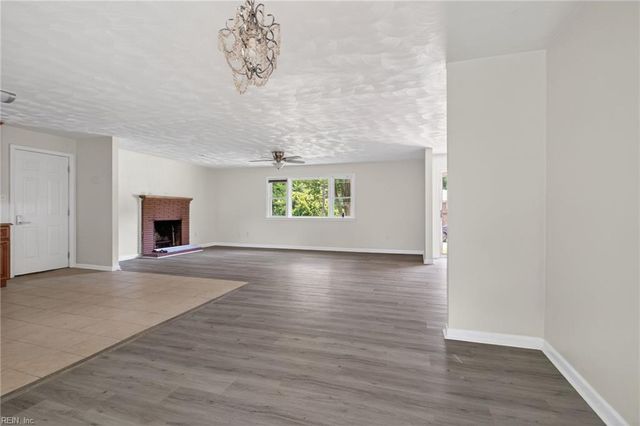 1703 Landsworth ST, Chesapeake, VA 23324