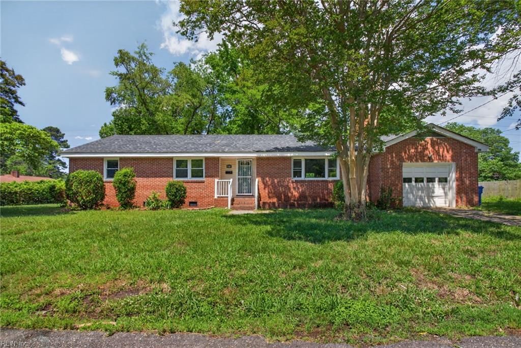 1703 Landsworth ST, Chesapeake, VA 23324