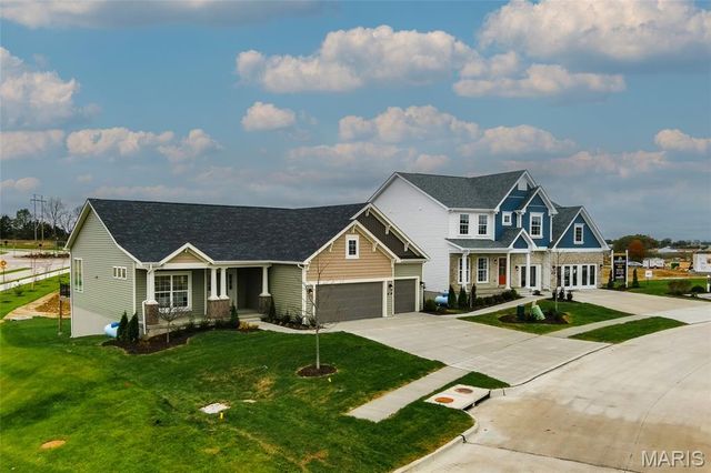 401 Farmhouse Drive, O'fallon, MO 63385