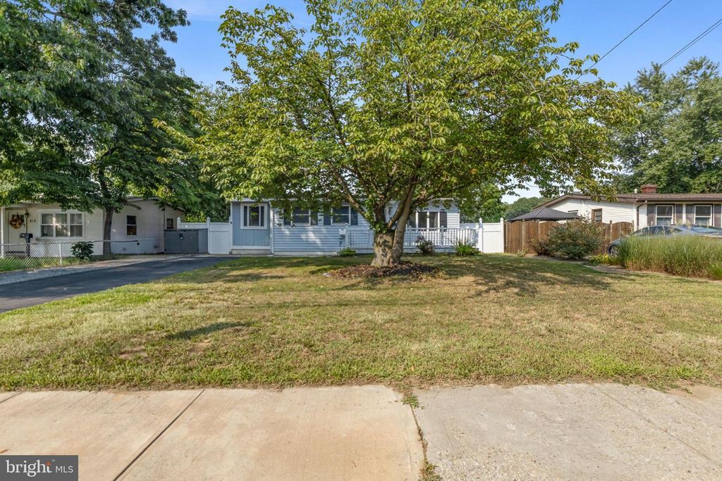 215 FLORENCE AVE, Westville, NJ 08093