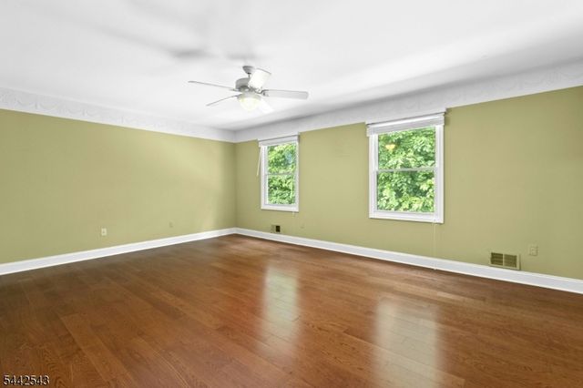6 Crestwood Common, Scotch Plains Twp., NJ 07076