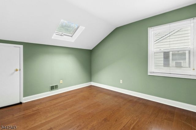 6 Crestwood Common, Scotch Plains Twp., NJ 07076