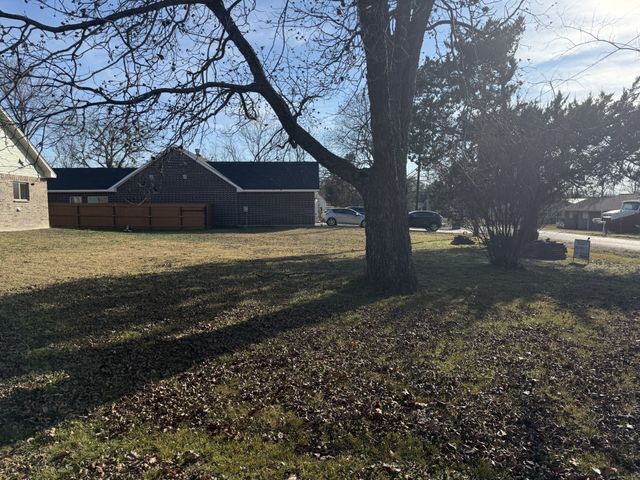 510 Denver Street, Alvord, TX 76225