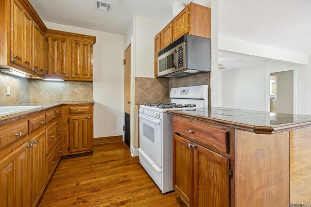 12515 Sullivan Rd, Baton Rouge, LA 70818