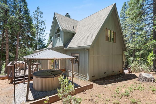 1845 Kit Carson Cir, Arnold, CA 95223