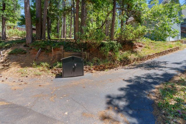 1845 Kit Carson Cir, Arnold, CA 95223