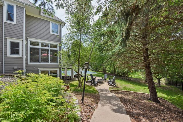 3312 Crestmoor Bay, Woodbury, MN 55125