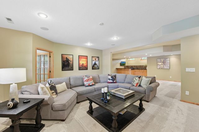 3312 Crestmoor Bay, Woodbury, MN 55125