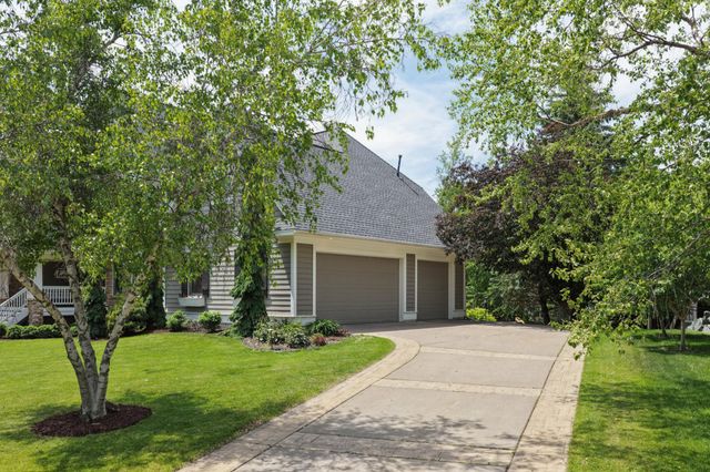 3312 Crestmoor Bay, Woodbury, MN 55125