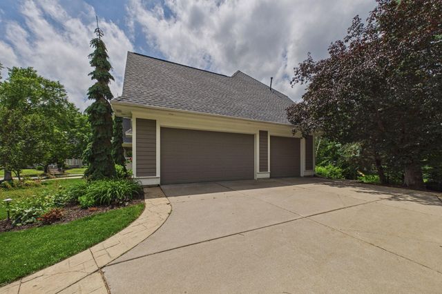 3312 Crestmoor Bay, Woodbury, MN 55125