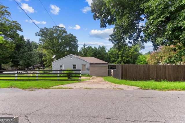 2 Lafayette Drive, Columbus, GA 31903
