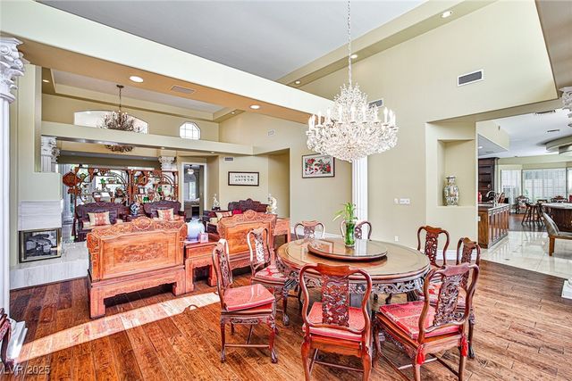 2300 Glenbrook Way, Las Vegas, NV 89117