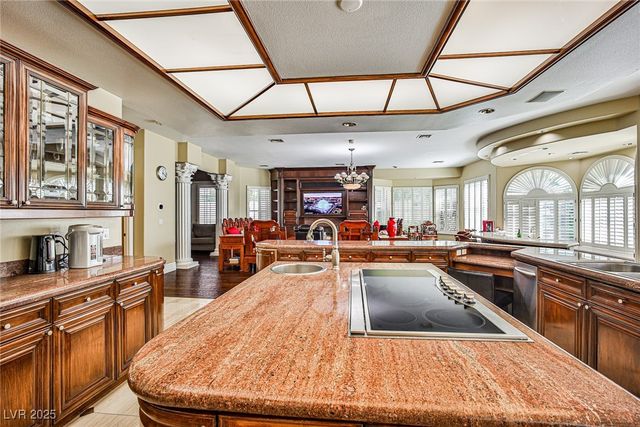 2300 Glenbrook Way, Las Vegas, NV 89117