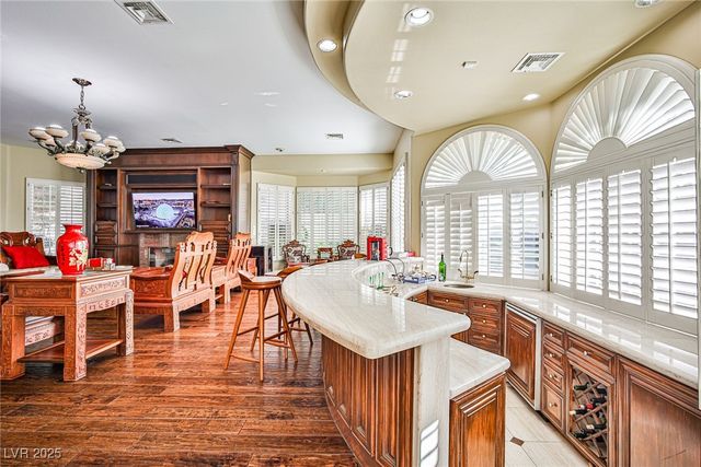 2300 Glenbrook Way, Las Vegas, NV 89117