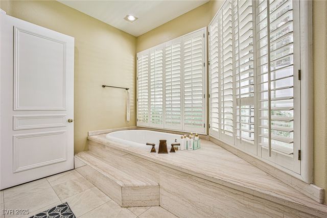 2300 Glenbrook Way, Las Vegas, NV 89117