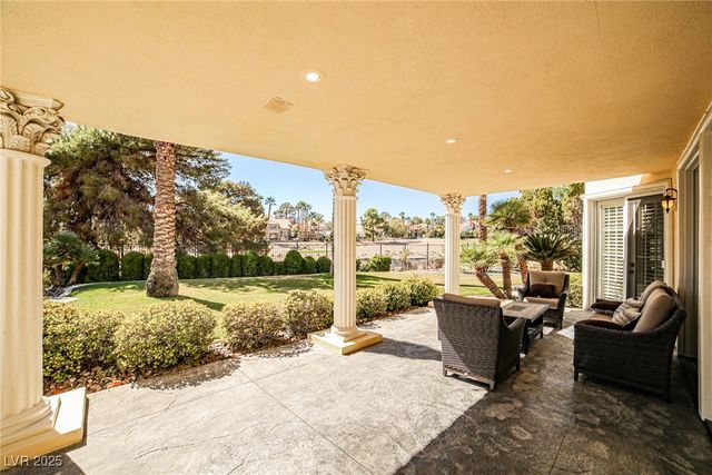 2300 Glenbrook Way, Las Vegas, NV 89117