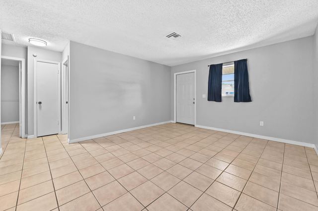 4548 SE Salvatori Road, Stuart, FL 34997