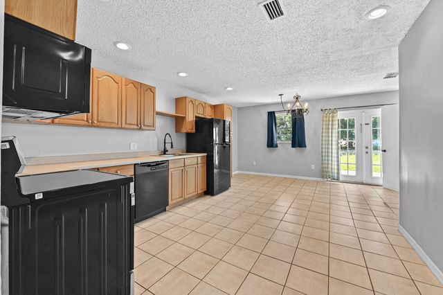 4548 SE Salvatori Road, Stuart, FL 34997