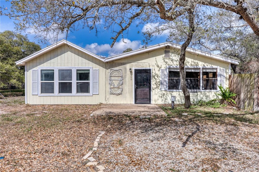 1790 Mooney Lane, Ingleside, TX 78362
