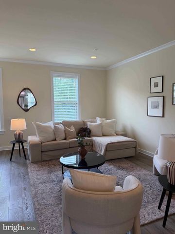 915 BADGER AVE, Frederick, MD 21702