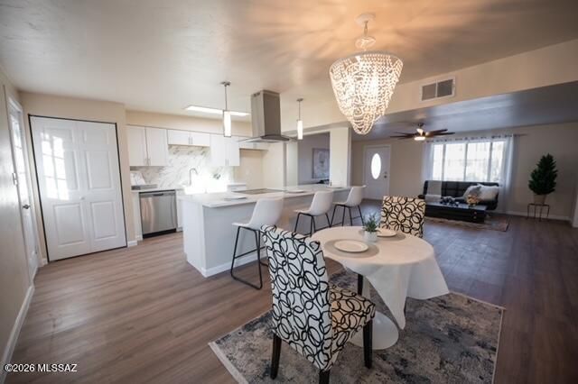 7042 E Calle Ileo, Tucson, AZ 85710