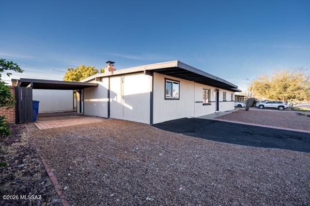 7042 E Calle Ileo, Tucson, AZ 85710