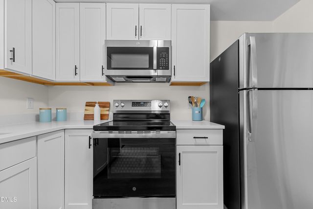 632 Middleton Avenue, Cary, NC 27513