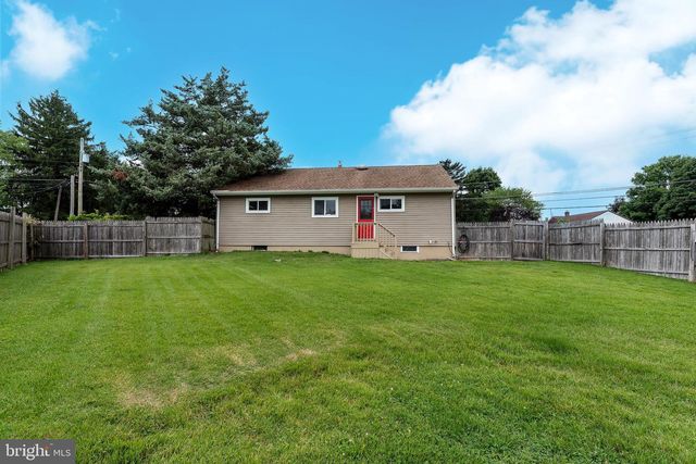 228 BALDWIN RD, Glassboro, NJ 08028