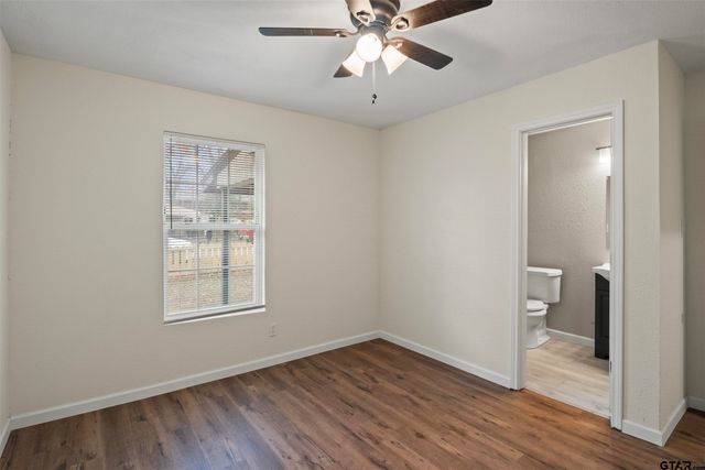 903 Hester, Arlington, TX 76011