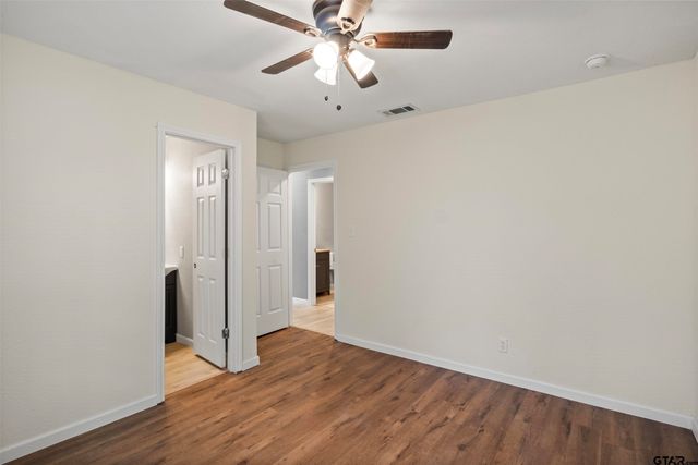 903 Hester, Arlington, TX 76011