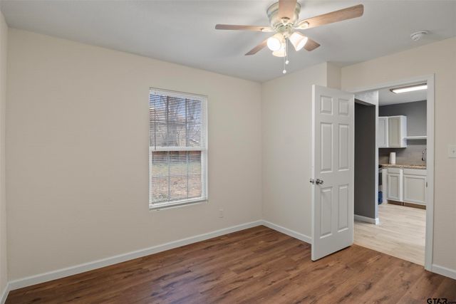 903 Hester, Arlington, TX 76011