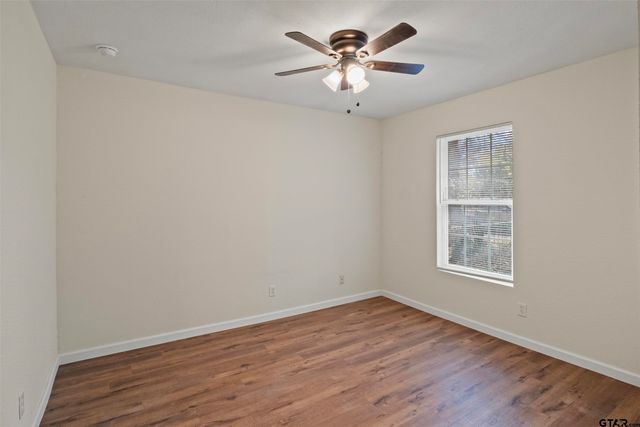 903 Hester, Arlington, TX 76011