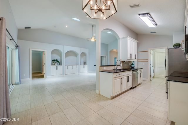 312 Birkdale Drive, Daytona Beach, FL 32124