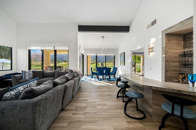 54857 Inverness Way, La Quinta, CA 92253