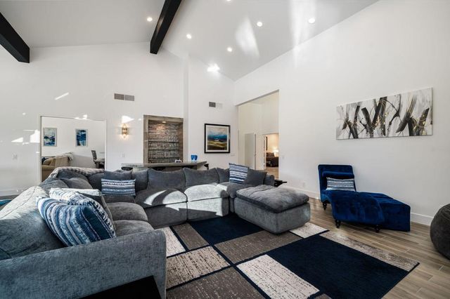 54857 Inverness Way, La Quinta, CA 92253