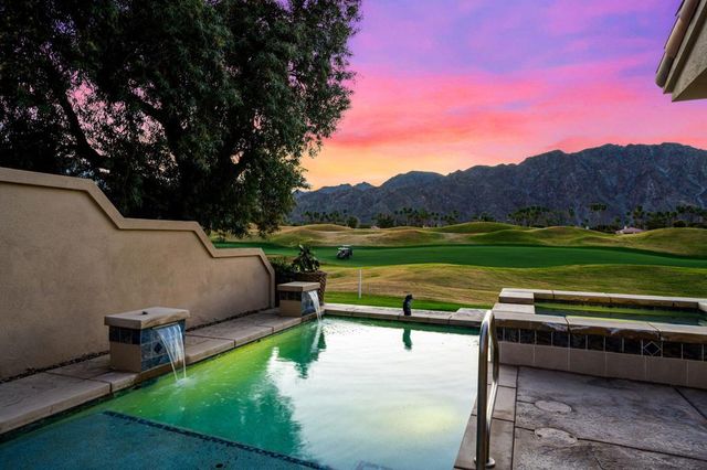 54857 Inverness Way, La Quinta, CA 92253