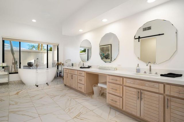 54857 Inverness Way, La Quinta, CA 92253