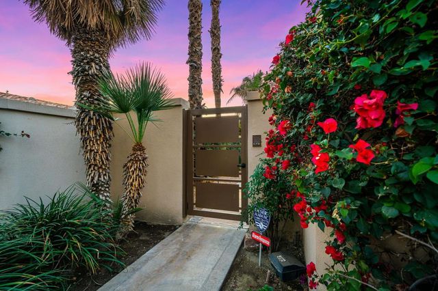 54857 Inverness Way, La Quinta, CA 92253