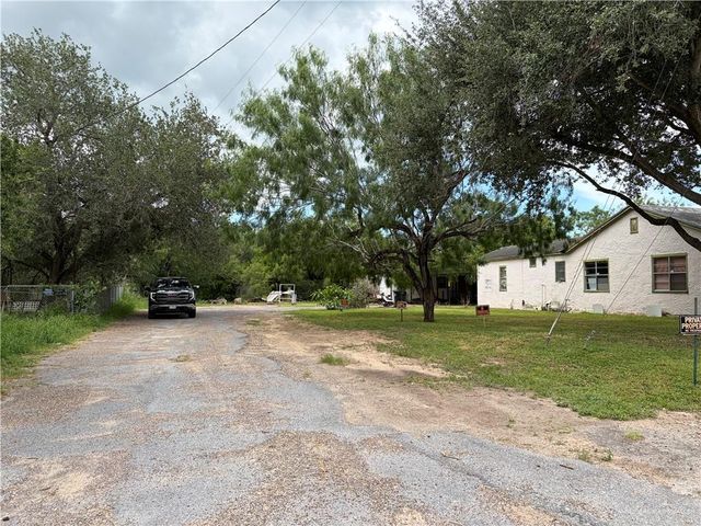 512 W 4th Street E, Weslaco, TX 78596